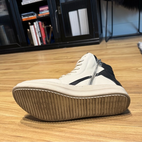 Rick Owens Black and White High-Top Sneakers - Picture 8 of 11